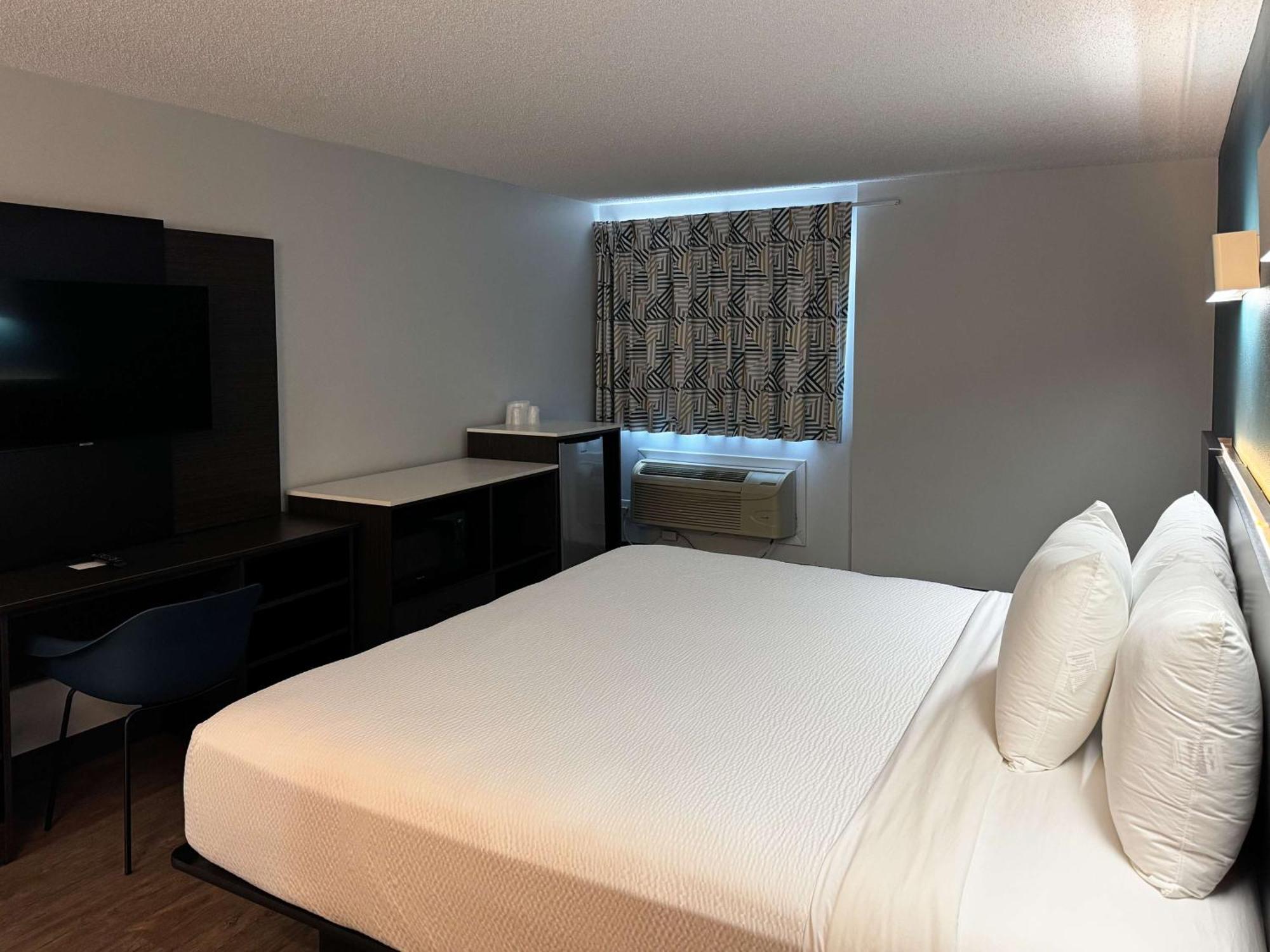 Studio 6 Suites Carson, Ca Extérieur photo